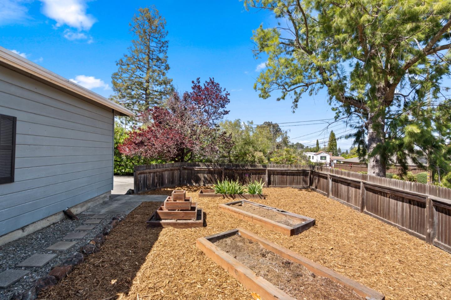 Detail Gallery Image 56 of 66 For 206 Frances Ln, Redwood City,  CA 94062 - 4 Beds | 2 Baths