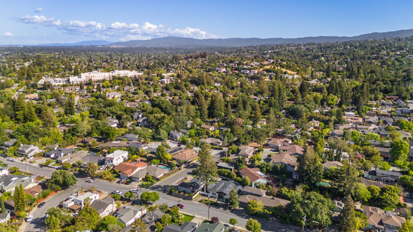 Detail Gallery Image 65 of 66 For 206 Frances Ln, Redwood City,  CA 94062 - 4 Beds | 2 Baths