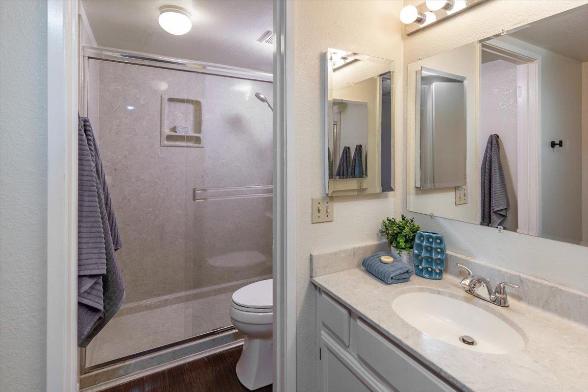 Detail Gallery Image 12 of 18 For 381 Kenbrook Cir, San Jose,  CA 95111 - 2 Beds | 1 Baths