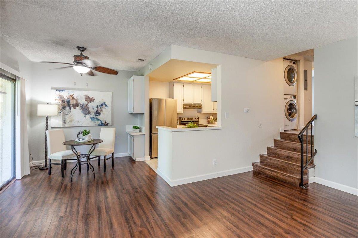 Detail Gallery Image 3 of 18 For 381 Kenbrook Cir, San Jose,  CA 95111 - 2 Beds | 1 Baths