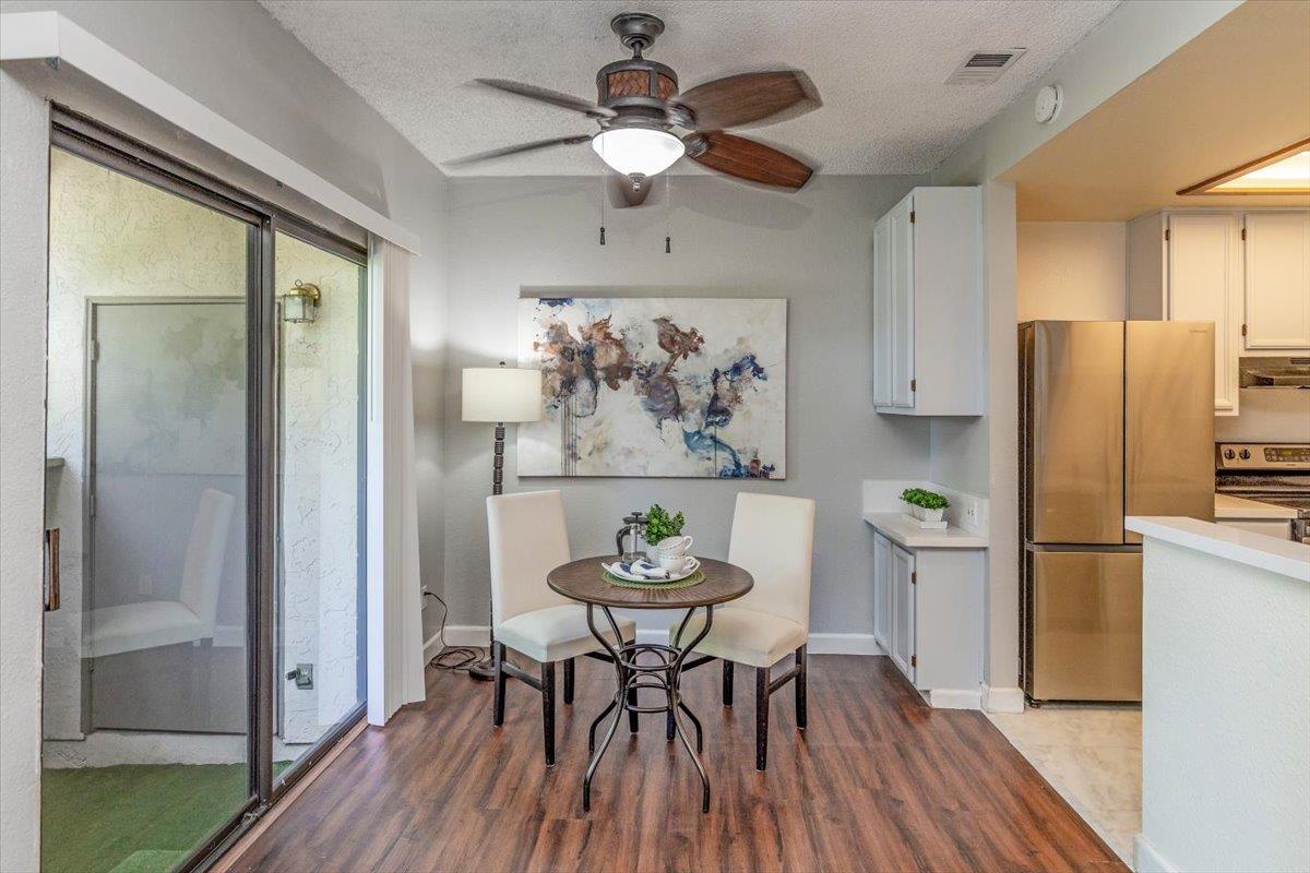 Detail Gallery Image 5 of 18 For 381 Kenbrook Cir, San Jose,  CA 95111 - 2 Beds | 1 Baths