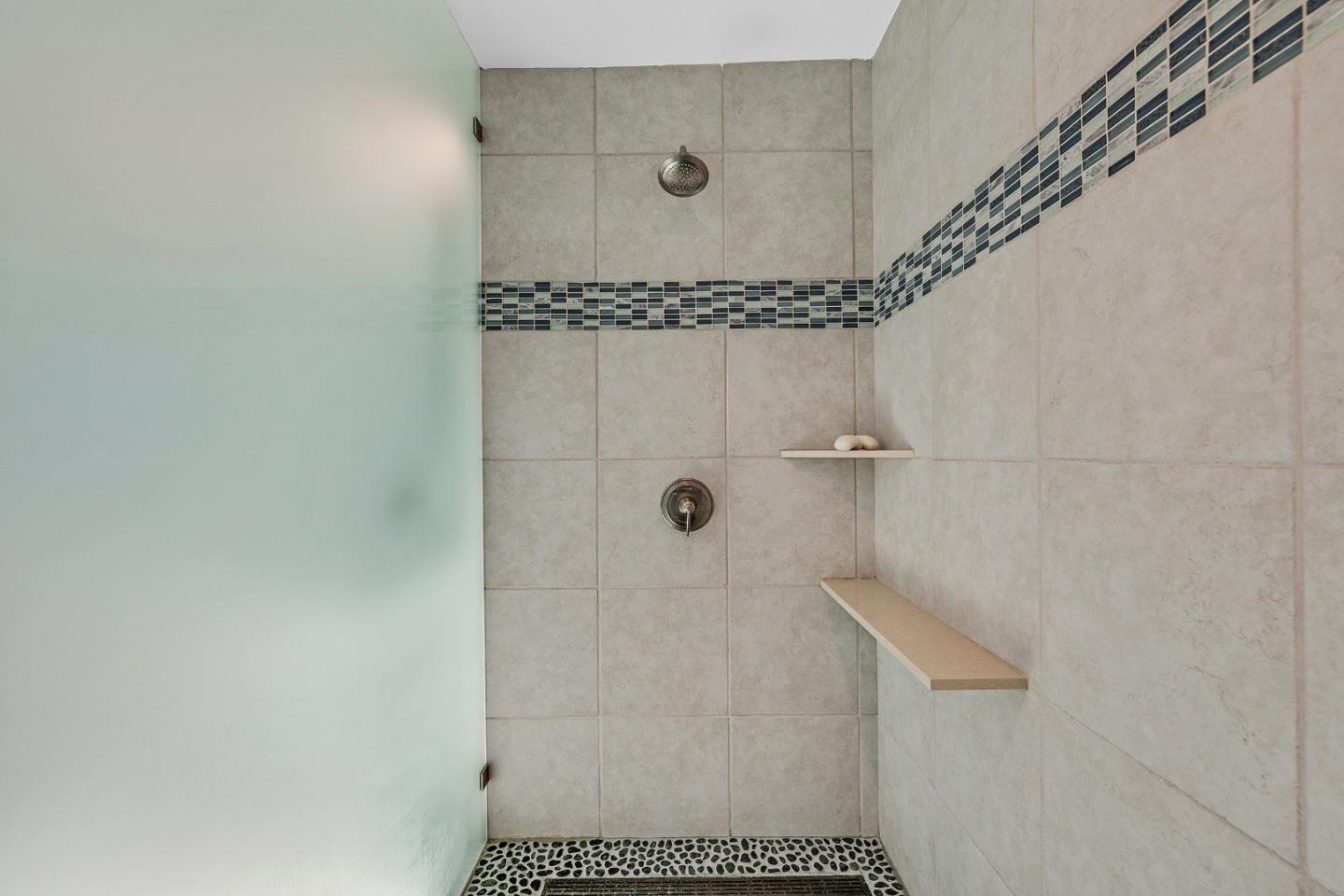 Detail Gallery Image 18 of 43 For 360 Fairway Drive, Pacifica,  CA 94044 - 3 Beds | 2 Baths