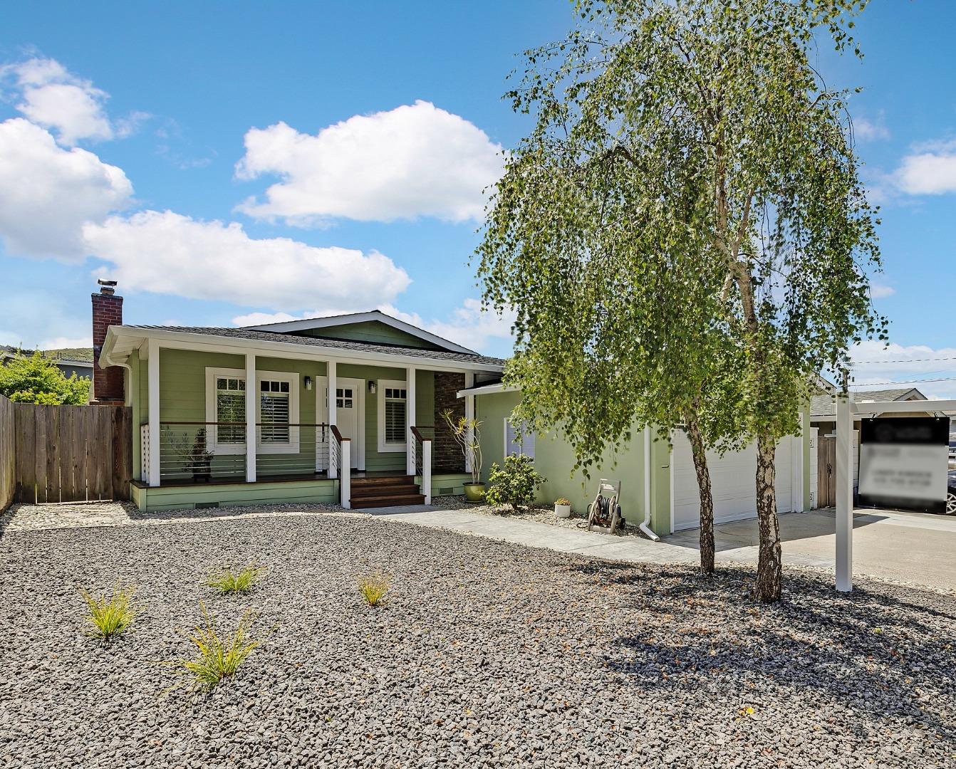 Detail Gallery Image 2 of 43 For 360 Fairway Drive, Pacifica,  CA 94044 - 3 Beds | 2 Baths