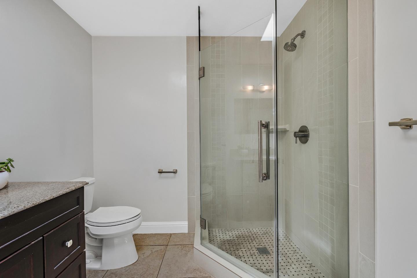 Detail Gallery Image 22 of 43 For 360 Fairway Drive, Pacifica,  CA 94044 - 3 Beds | 2 Baths
