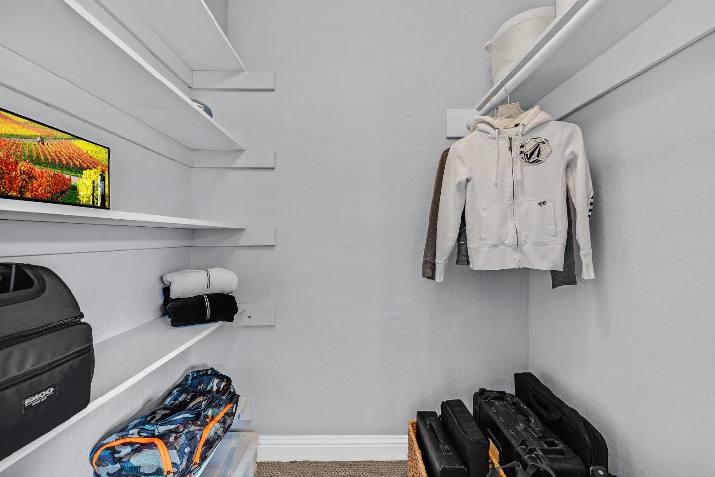 Detail Gallery Image 26 of 43 For 360 Fairway Drive, Pacifica,  CA 94044 - 3 Beds | 2 Baths