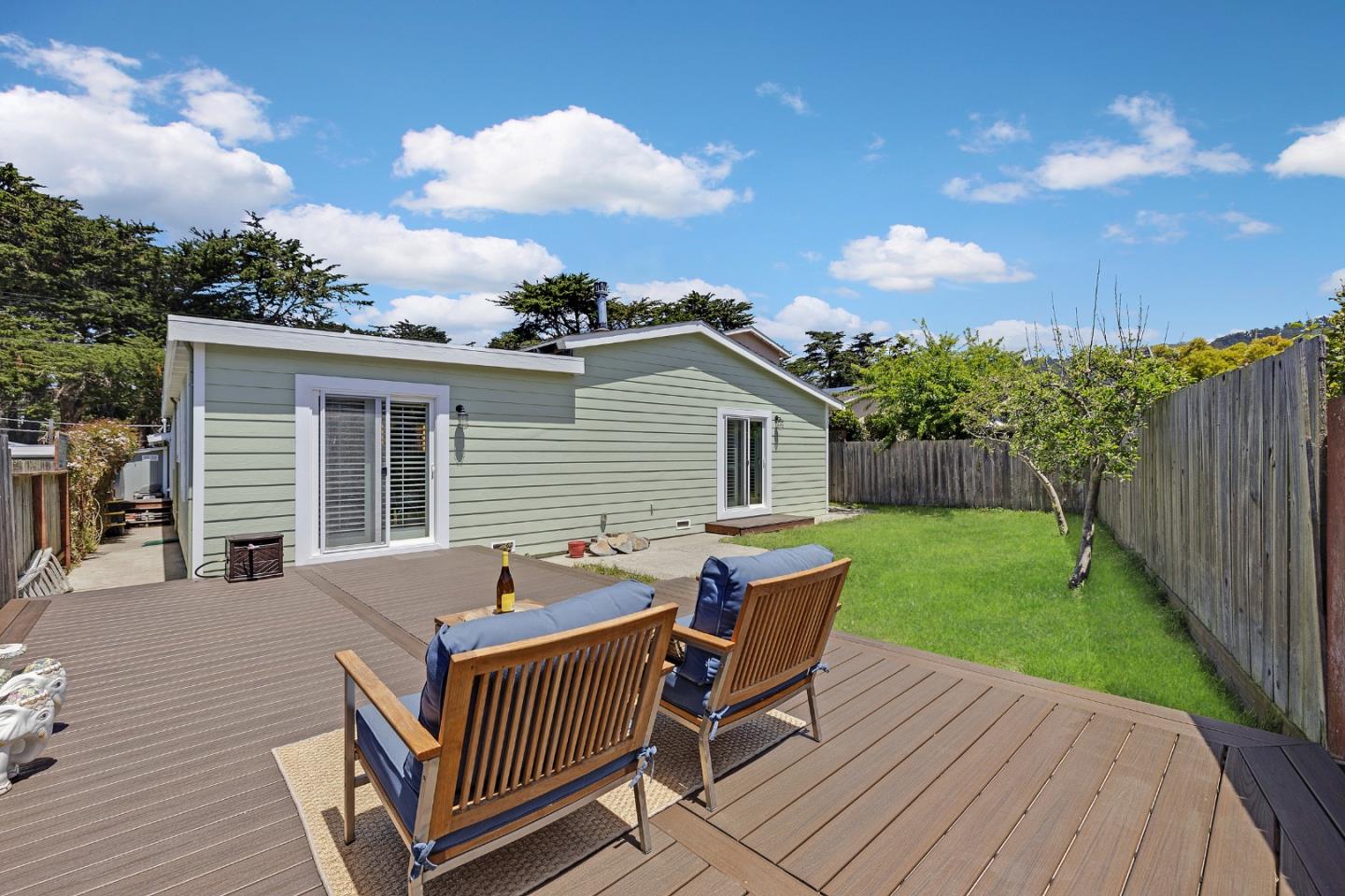 Detail Gallery Image 30 of 43 For 360 Fairway Drive, Pacifica,  CA 94044 - 3 Beds | 2 Baths