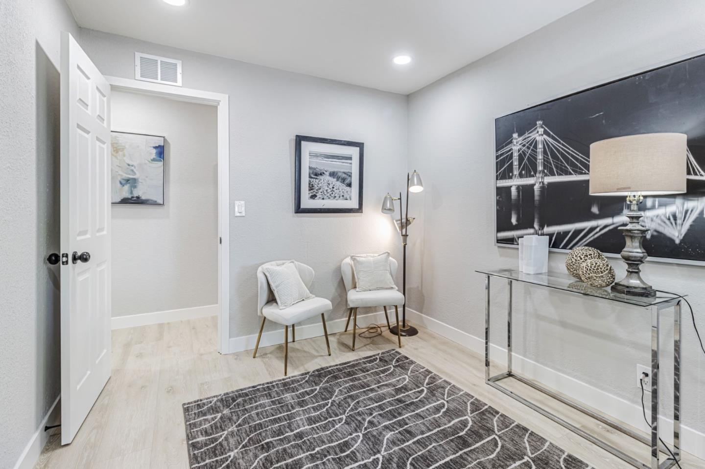 Detail Gallery Image 12 of 29 For 3855 Kauai Dr, San Jose,  CA 95111 - 4 Beds | 2 Baths