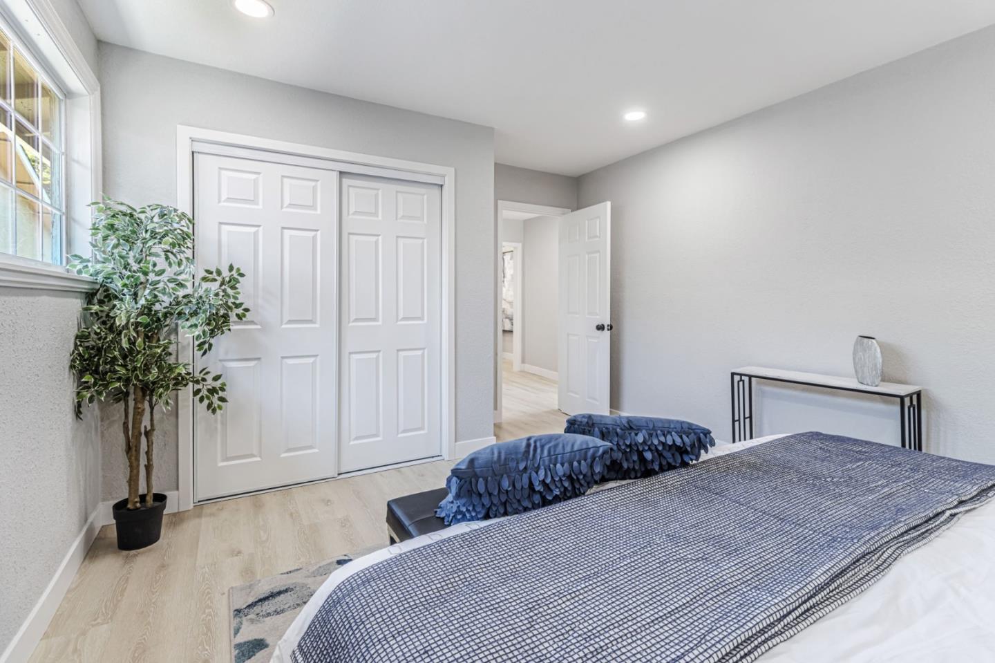 Detail Gallery Image 19 of 29 For 3855 Kauai Dr, San Jose,  CA 95111 - 4 Beds | 2 Baths