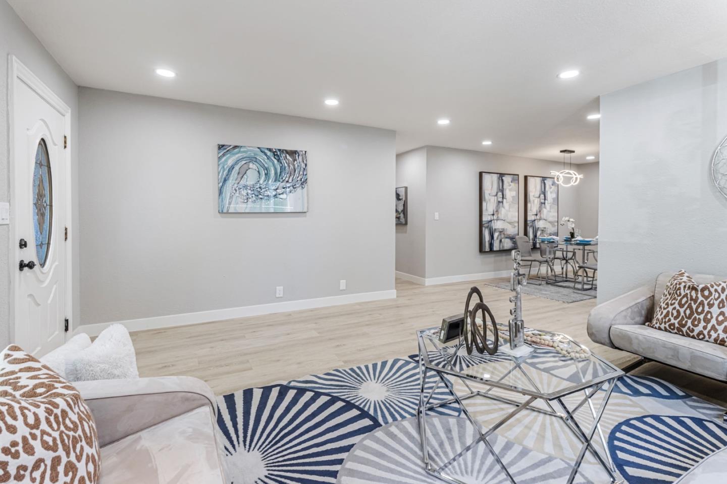 Detail Gallery Image 3 of 29 For 3855 Kauai Dr, San Jose,  CA 95111 - 4 Beds | 2 Baths