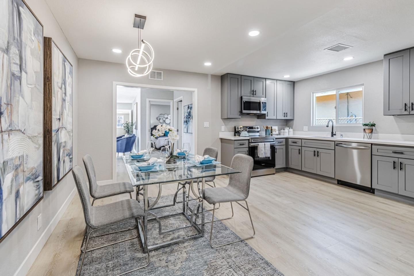 Detail Gallery Image 9 of 29 For 3855 Kauai Dr, San Jose,  CA 95111 - 4 Beds | 2 Baths