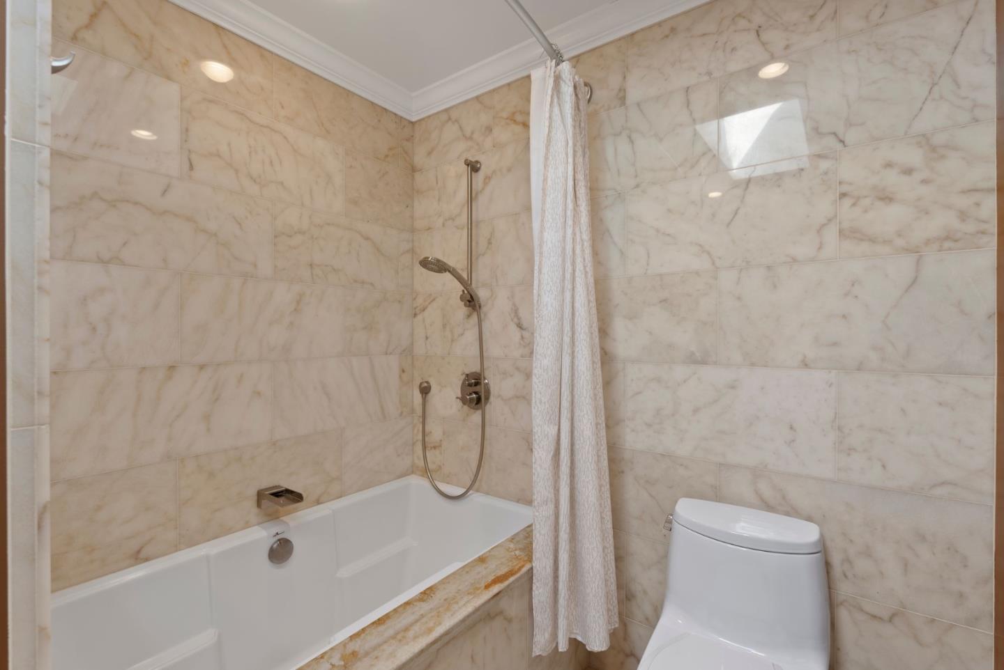 Detail Gallery Image 25 of 44 For 372 Bluefish Ct, Foster City,  CA 94404 - 3 Beds | 2 Baths