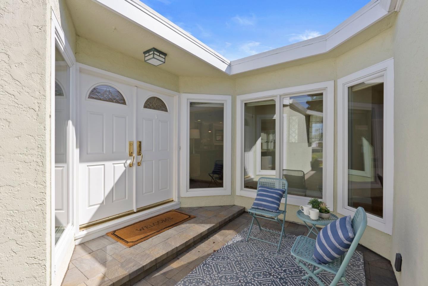 Detail Gallery Image 4 of 44 For 372 Bluefish Ct, Foster City,  CA 94404 - 3 Beds | 2 Baths