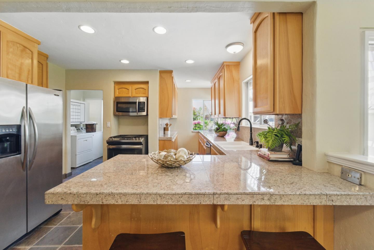 Detail Gallery Image 21 of 44 For 1344 Iris Ct, San Jose,  CA 95125 - 3 Beds | 2/1 Baths