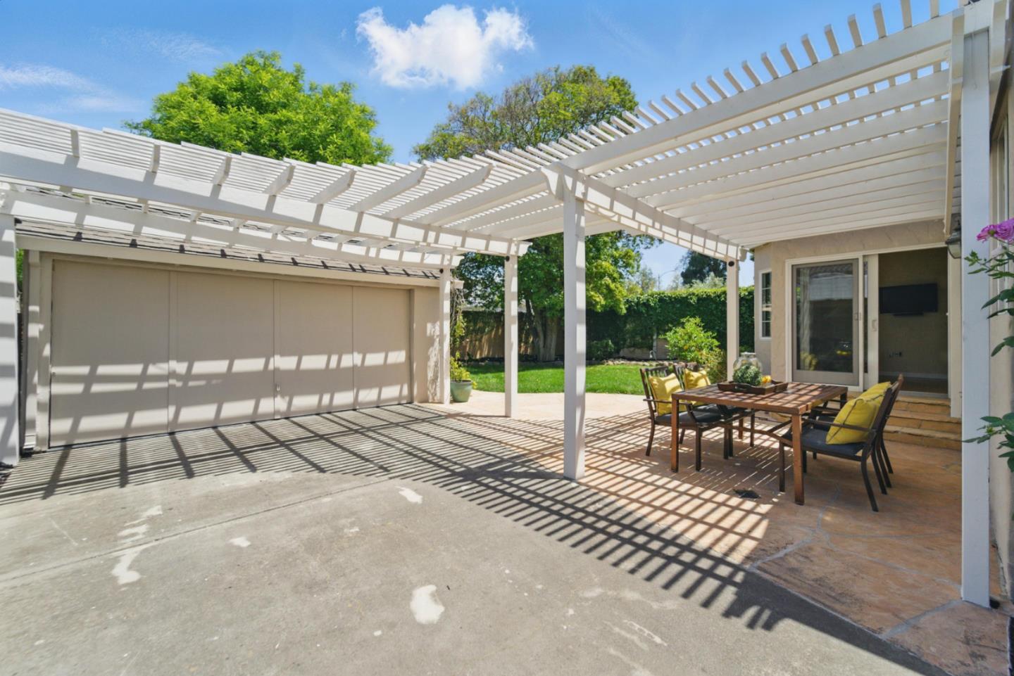 Detail Gallery Image 30 of 44 For 1344 Iris Ct, San Jose,  CA 95125 - 3 Beds | 2/1 Baths