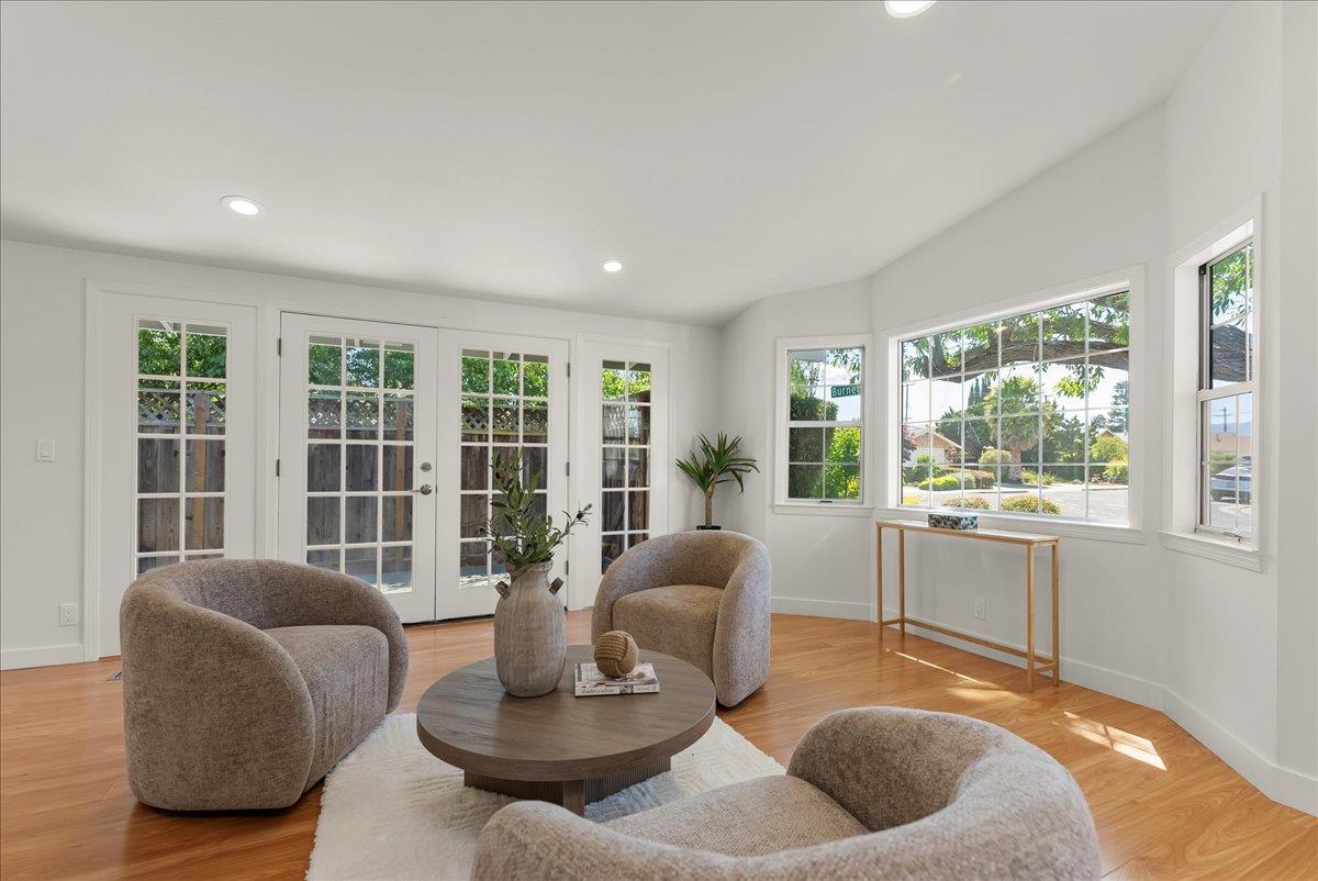 Detail Gallery Image 13 of 31 For 325 Burnett Ave, Santa Clara,  CA 95051 - 3 Beds | 2 Baths