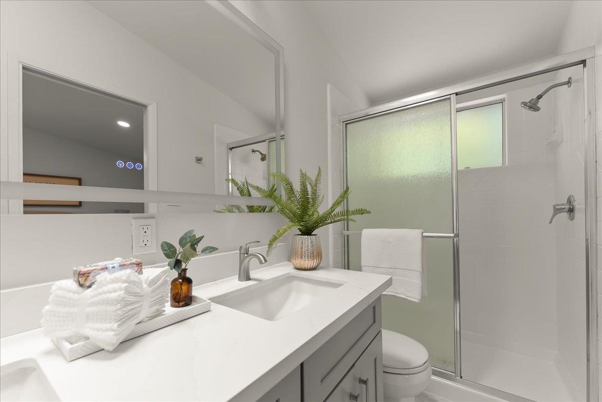 Detail Gallery Image 17 of 31 For 325 Burnett Ave, Santa Clara,  CA 95051 - 3 Beds | 2 Baths