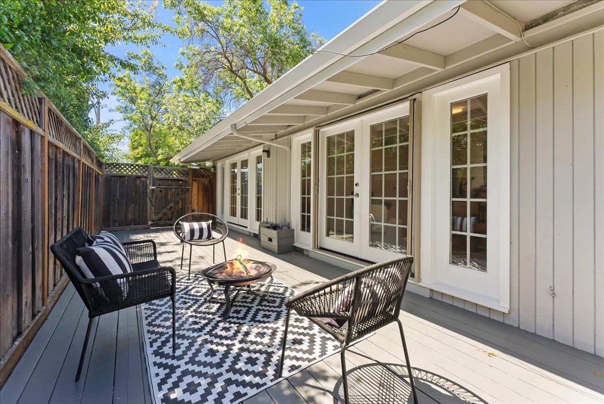 Detail Gallery Image 23 of 31 For 325 Burnett Ave, Santa Clara,  CA 95051 - 3 Beds | 2 Baths