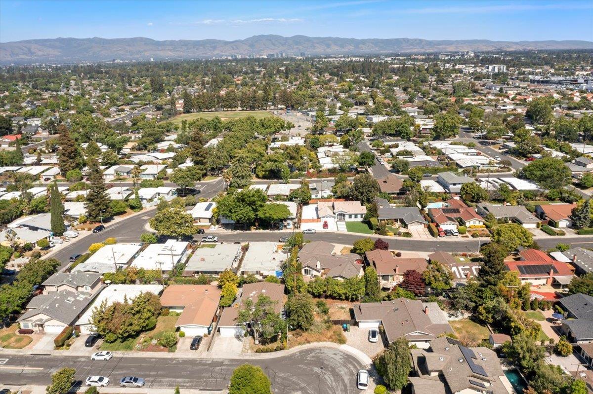 Detail Gallery Image 28 of 31 For 325 Burnett Ave, Santa Clara,  CA 95051 - 3 Beds | 2 Baths