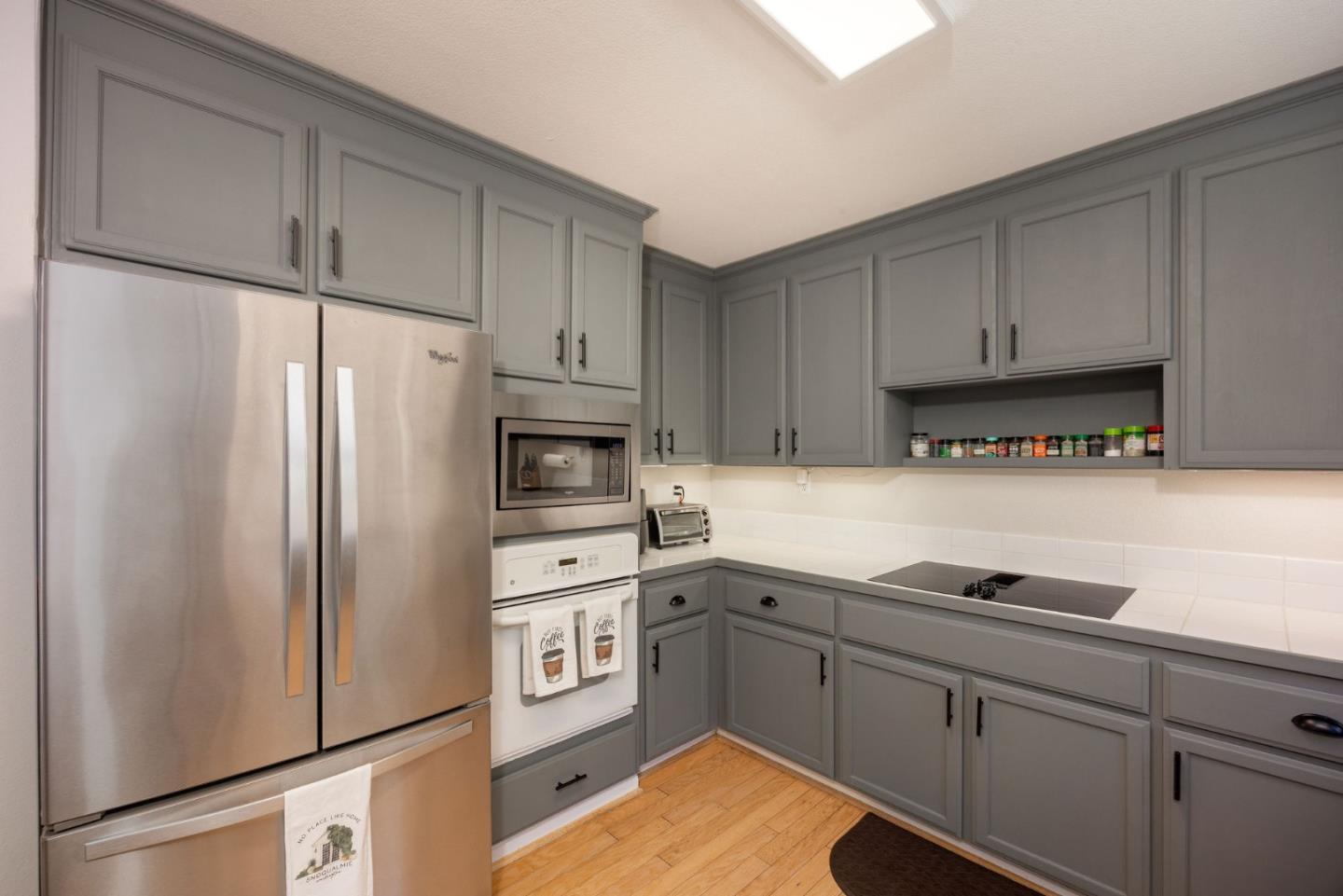 Detail Gallery Image 11 of 35 For 754 San Carlos Ave, El Granada,  CA 94018 - 3 Beds | 2 Baths