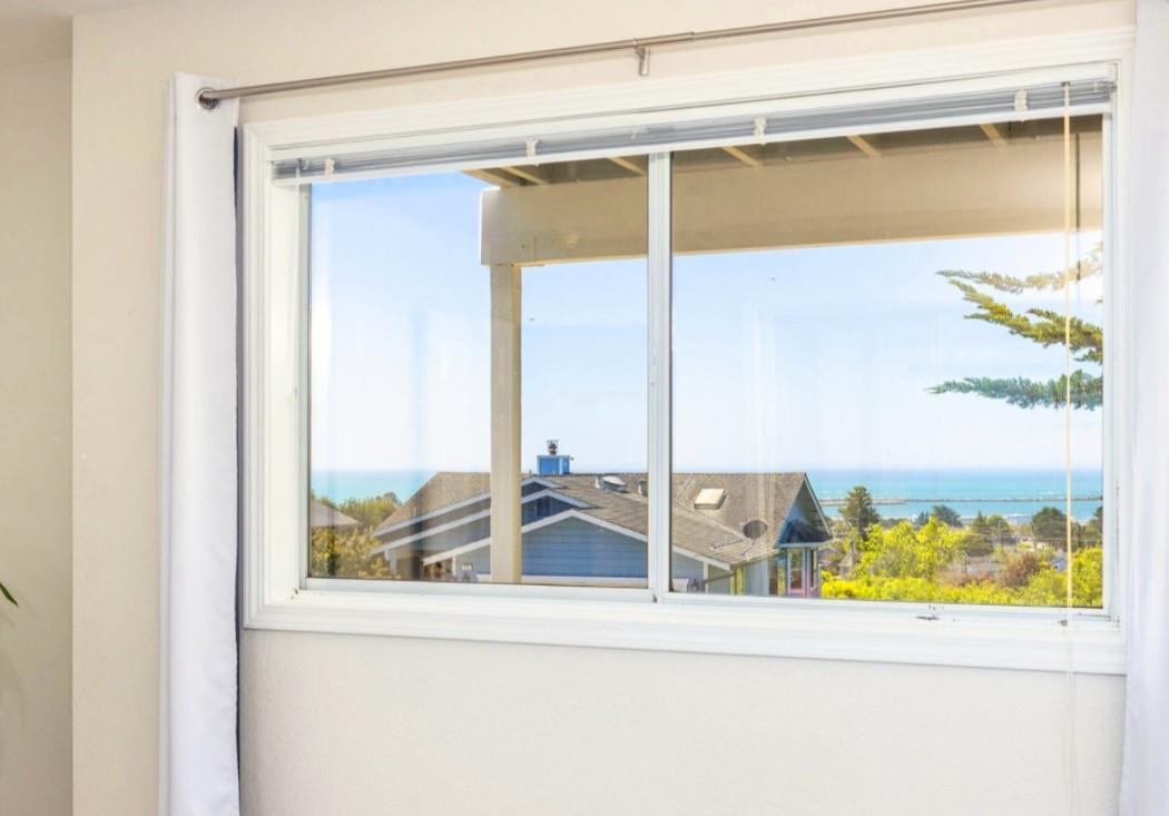 Detail Gallery Image 16 of 35 For 754 San Carlos Ave, El Granada,  CA 94018 - 3 Beds | 2 Baths