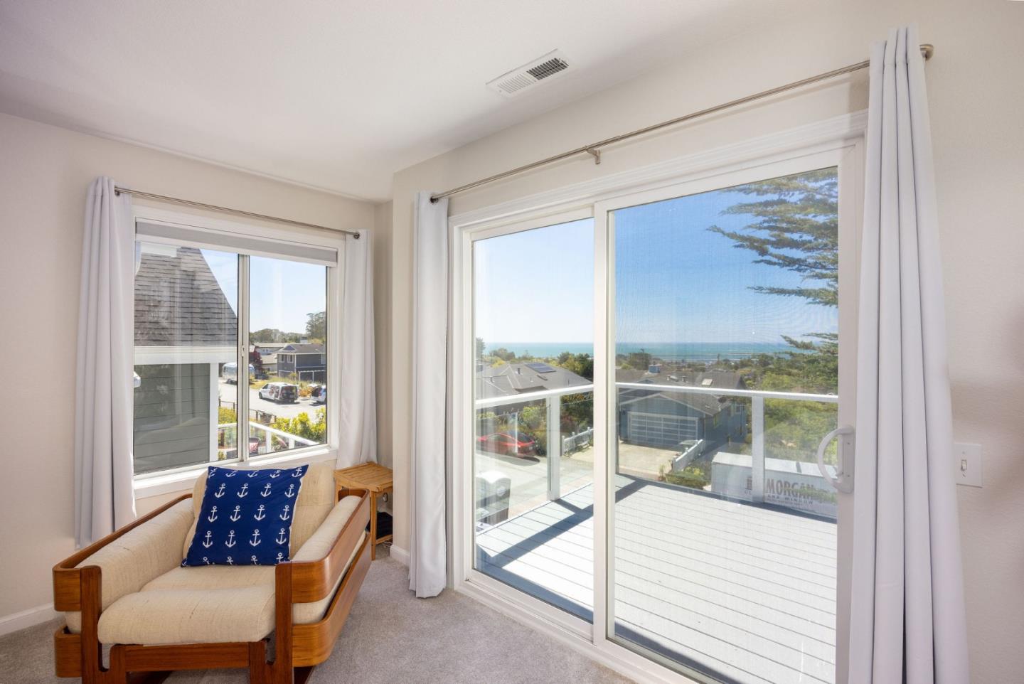 Detail Gallery Image 23 of 35 For 754 San Carlos Ave, El Granada,  CA 94018 - 3 Beds | 2 Baths