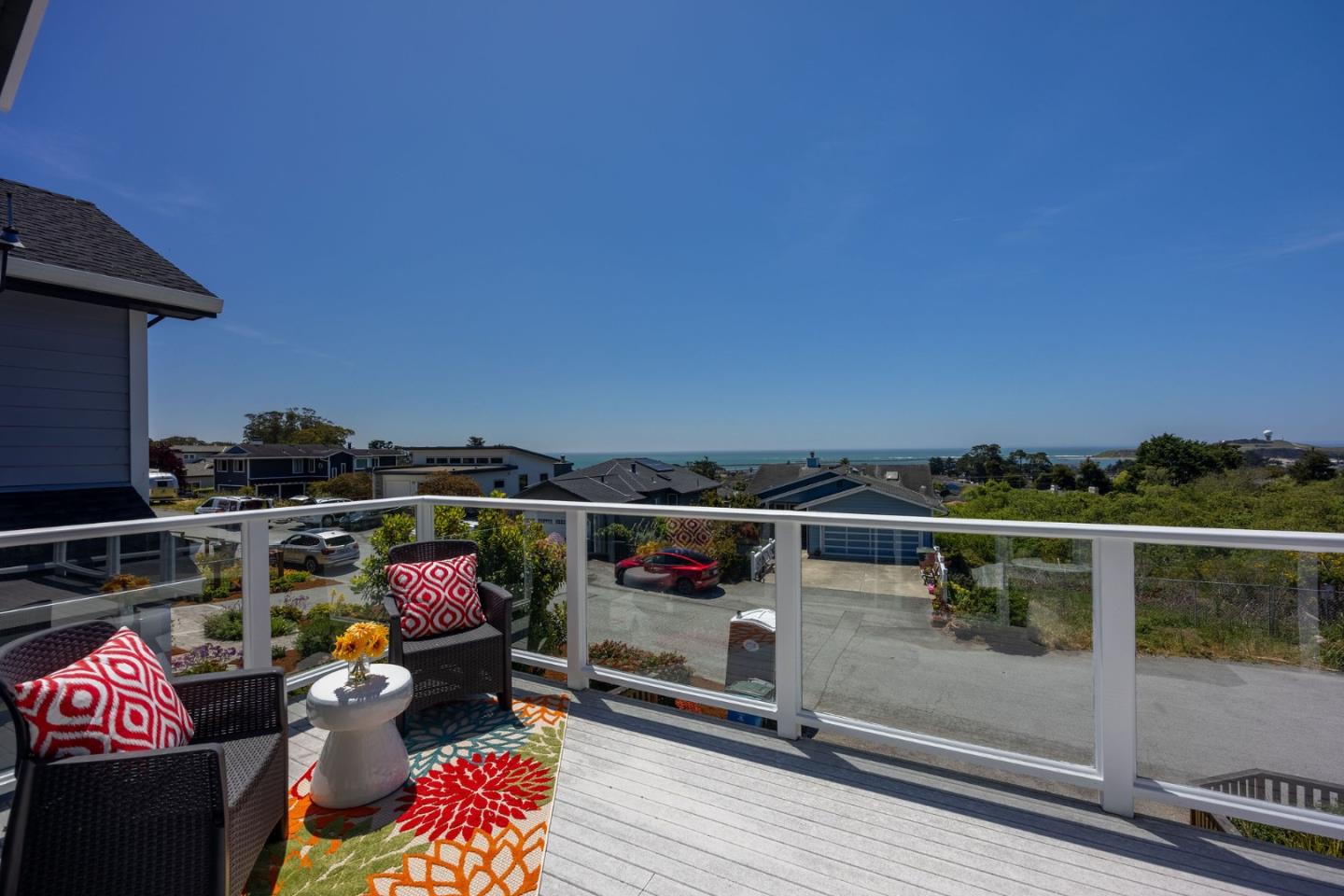 Detail Gallery Image 5 of 35 For 754 San Carlos Ave, El Granada,  CA 94018 - 3 Beds | 2 Baths