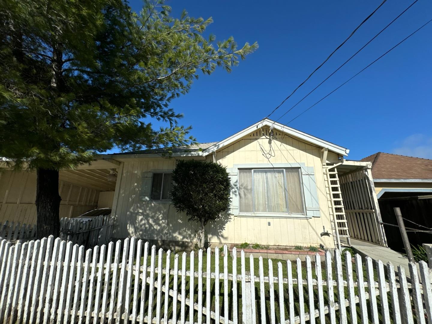 Detail Gallery Image 1 of 42 For 510 Bassett St, King City,  CA 93930 - 3 Beds | 2 Baths