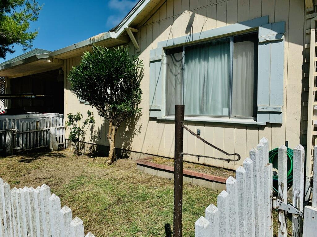 Detail Gallery Image 3 of 42 For 510 Bassett St, King City,  CA 93930 - 3 Beds | 2 Baths