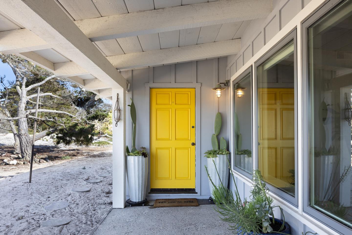 Detail Gallery Image 11 of 30 For 1339 Pico Ave, Pacific Grove,  CA 93950 - 3 Beds | 2 Baths