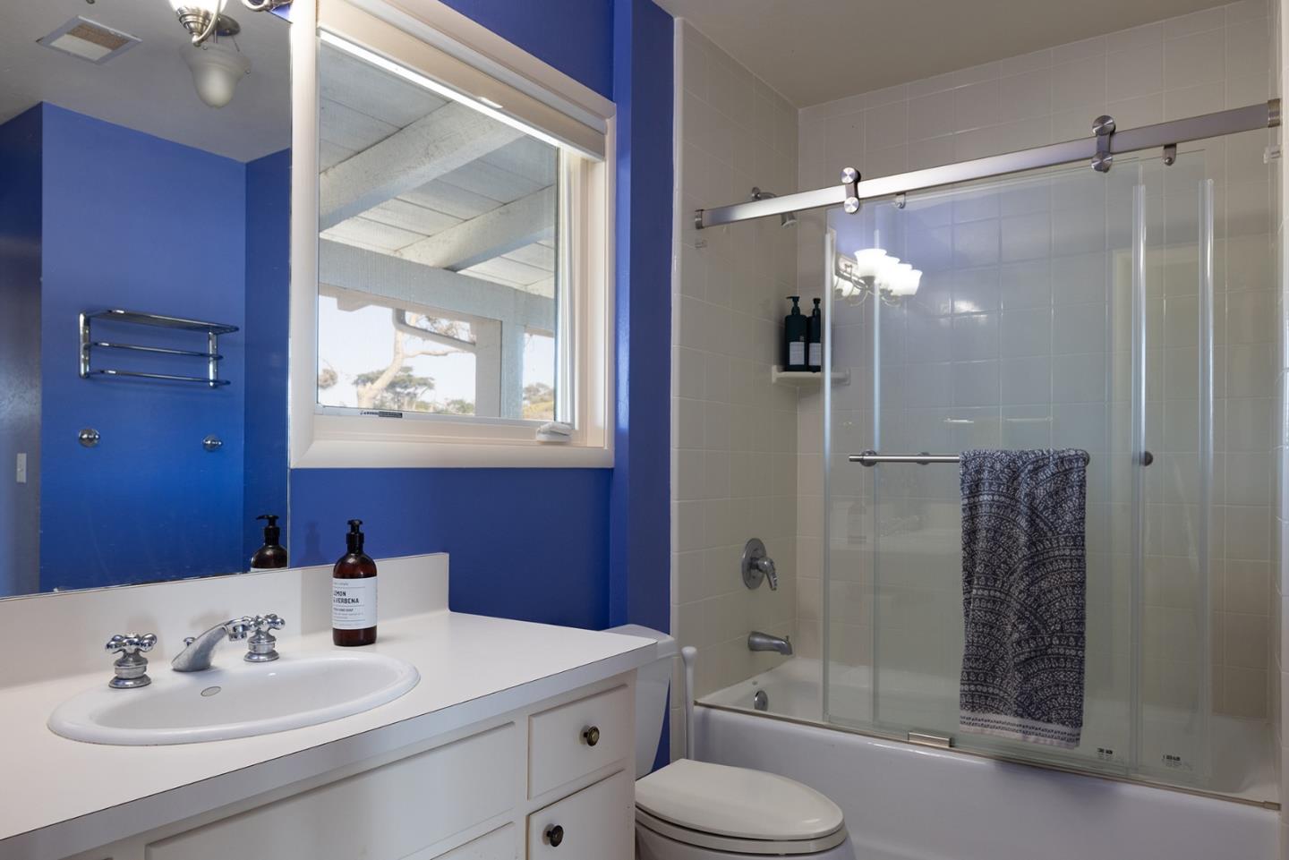 Detail Gallery Image 14 of 30 For 1339 Pico Ave, Pacific Grove,  CA 93950 - 3 Beds | 2 Baths