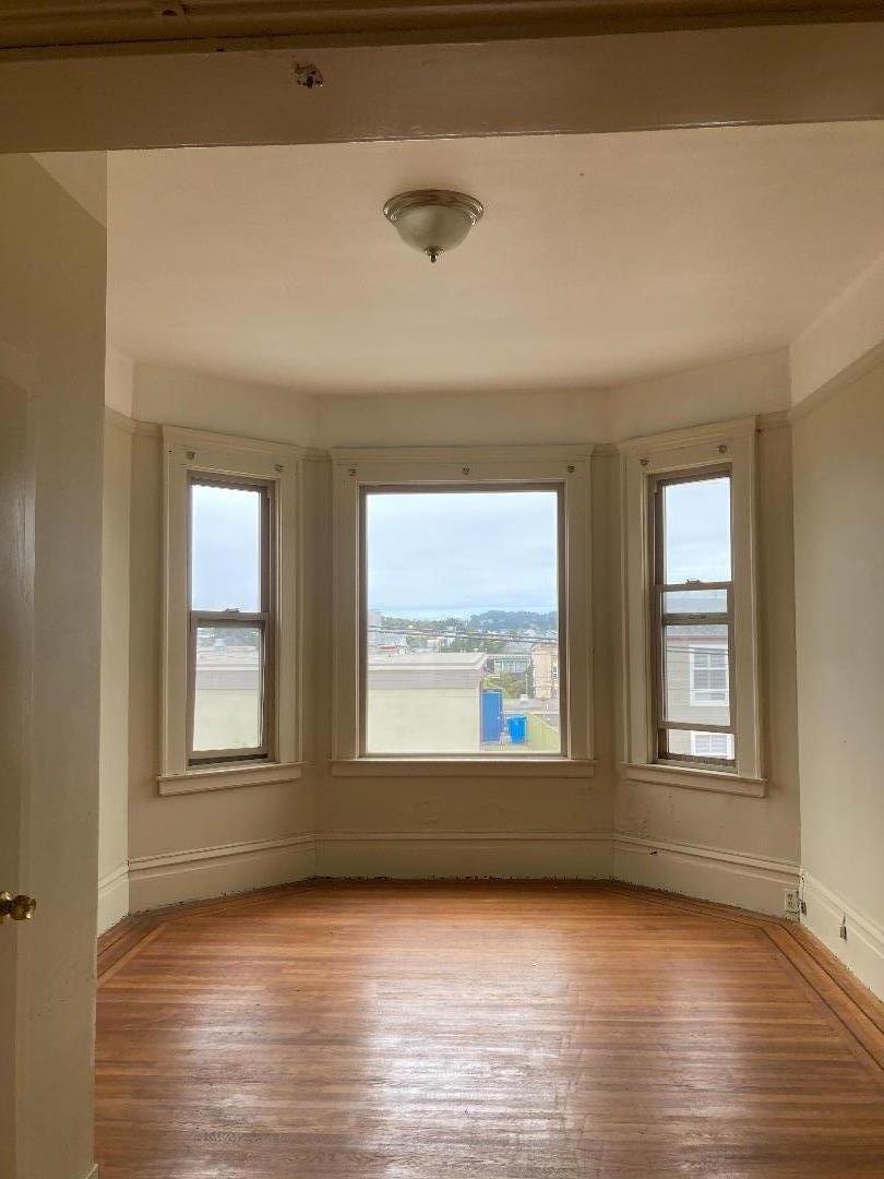 Detail Gallery Image 2 of 7 For 236 6th Ave, San Francisco,  CA 94118 - – Beds | – Baths