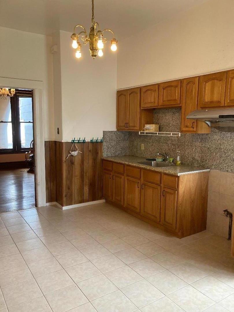 Detail Gallery Image 5 of 7 For 236 6th Ave, San Francisco,  CA 94118 - – Beds | – Baths