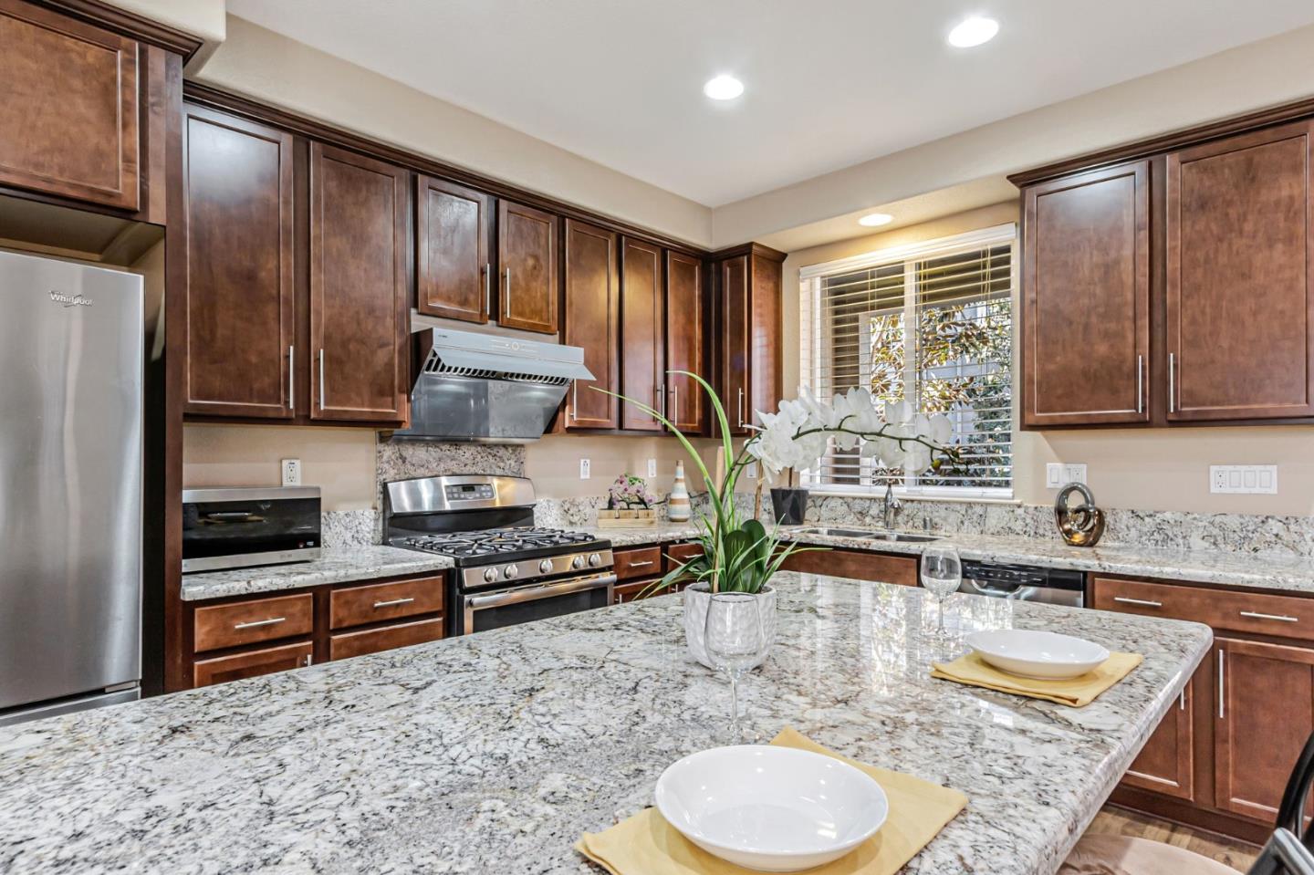 Detail Gallery Image 10 of 47 For 1603 Canal St, Milpitas,  CA 95035 - 3 Beds | 2/1 Baths