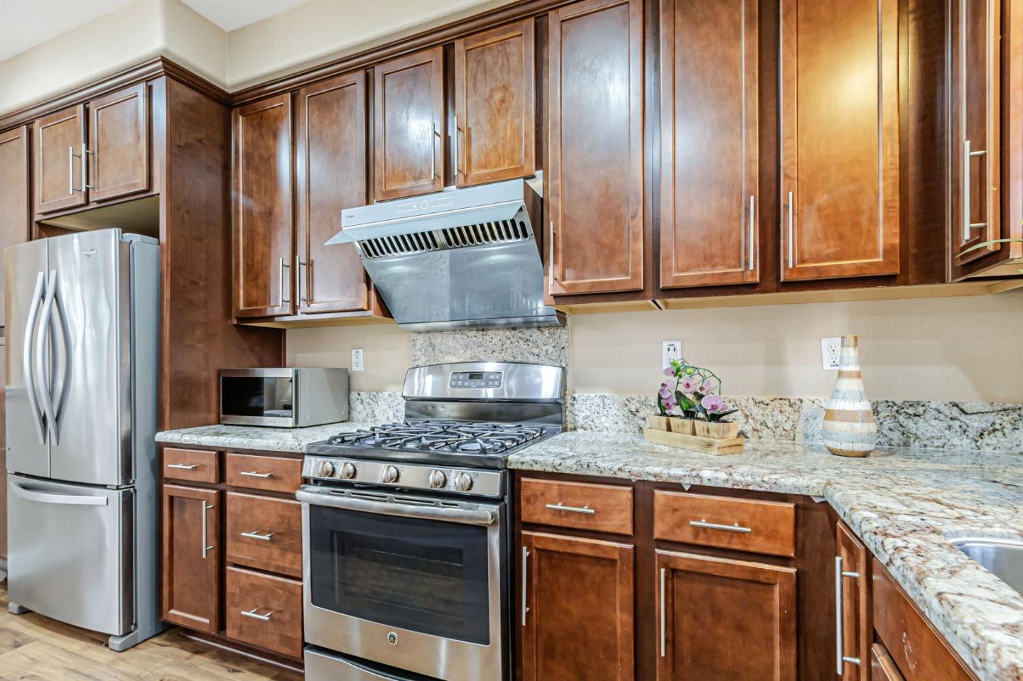 Detail Gallery Image 11 of 47 For 1603 Canal St, Milpitas,  CA 95035 - 3 Beds | 2/1 Baths