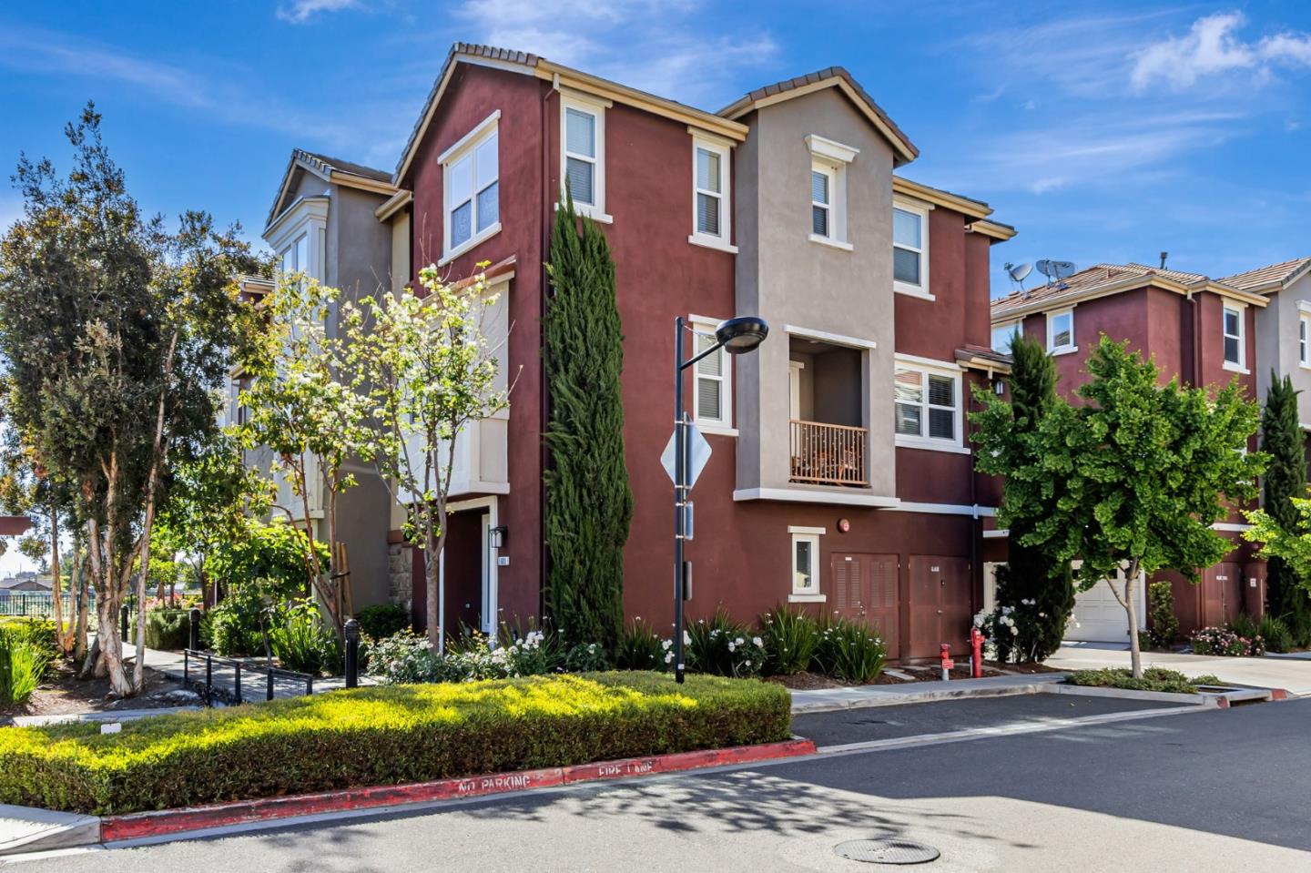 Detail Gallery Image 2 of 47 For 1603 Canal St, Milpitas,  CA 95035 - 3 Beds | 2/1 Baths