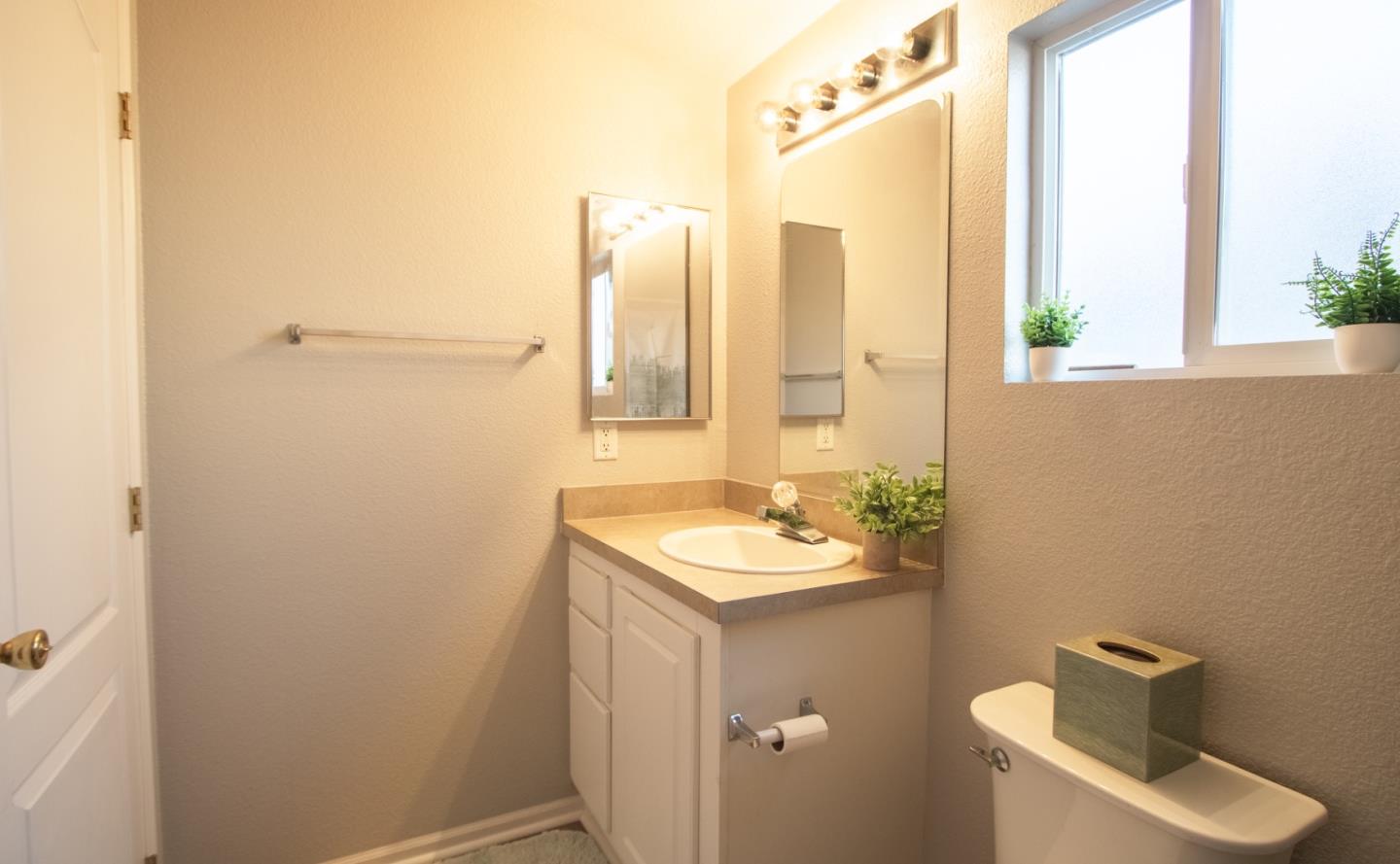Detail Gallery Image 19 of 30 For 255 E Bolivar St #66,  Salinas,  CA 93906 - 3 Beds | 2 Baths