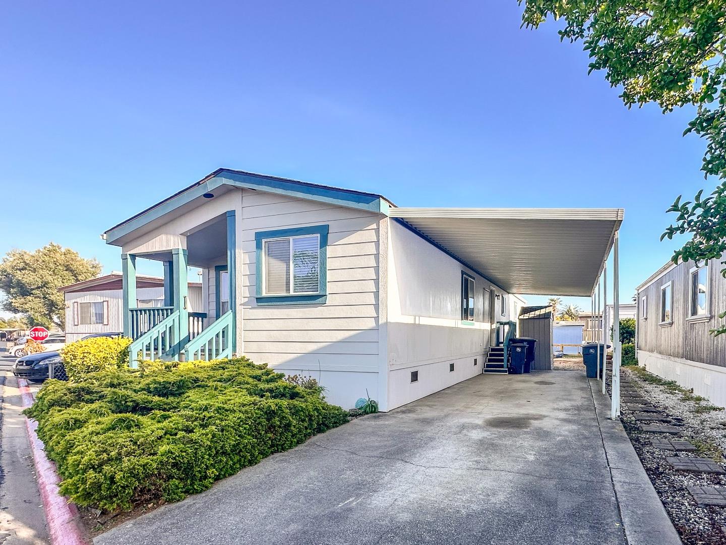 Detail Gallery Image 2 of 30 For 255 E Bolivar St #66,  Salinas,  CA 93906 - 3 Beds | 2 Baths