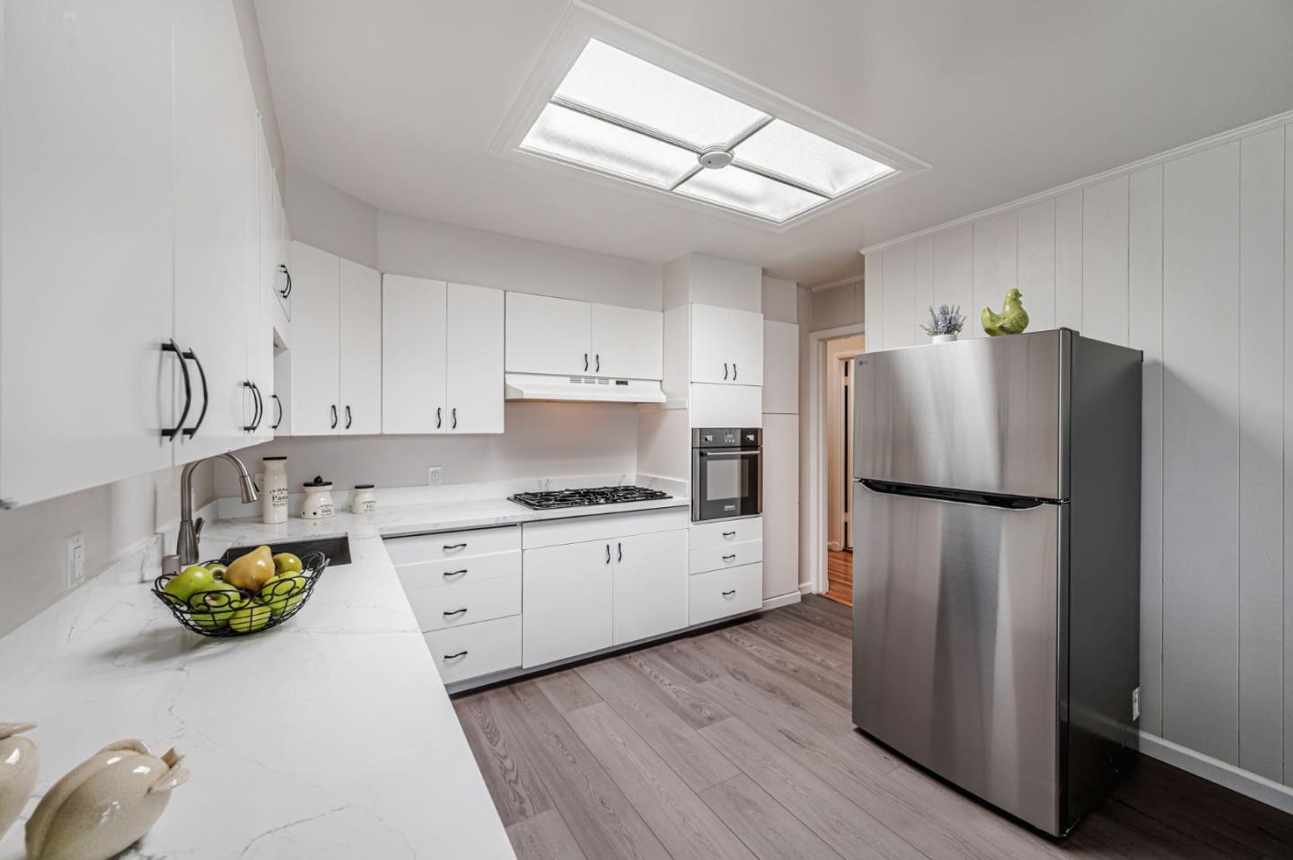 Detail Gallery Image 10 of 36 For 531 Hillside Blvd, Daly City,  CA 94014 - 3 Beds | 1/1 Baths