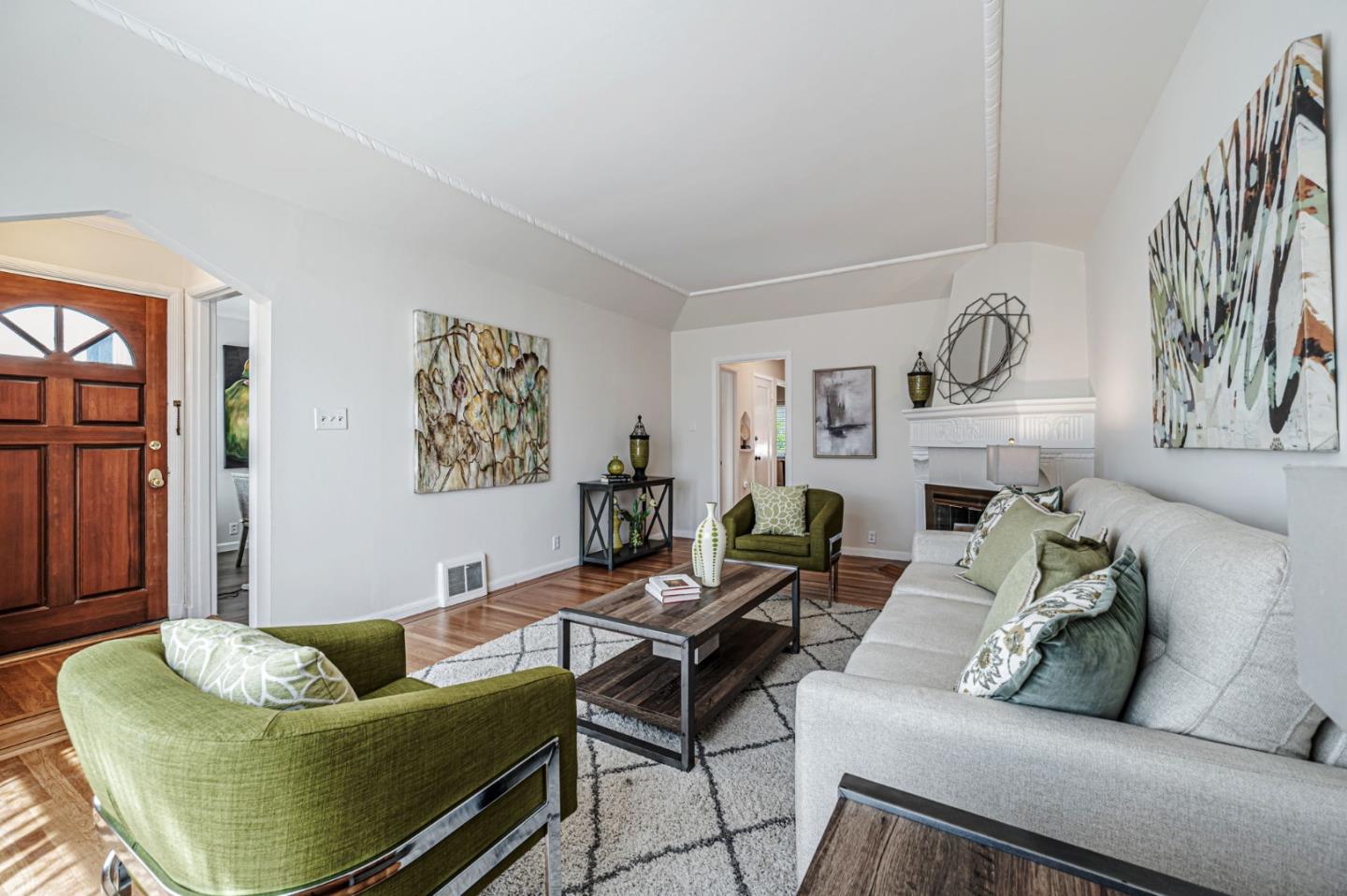 Detail Gallery Image 8 of 36 For 531 Hillside Blvd, Daly City,  CA 94014 - 3 Beds | 1/1 Baths