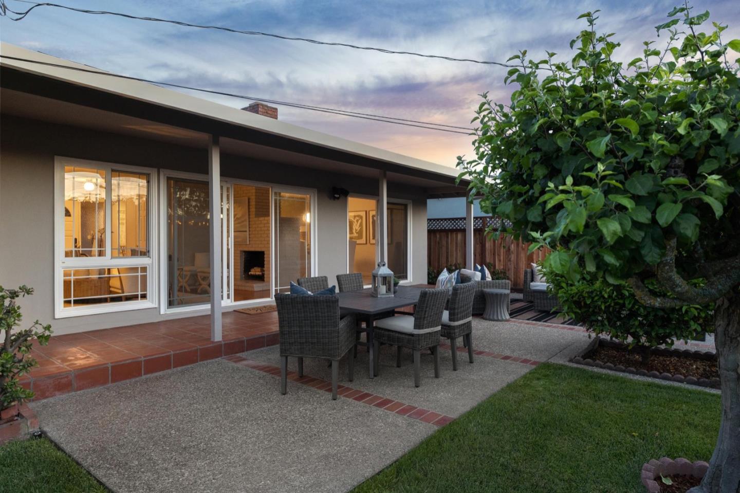 Detail Gallery Image 12 of 71 For 1371 Claudia Ave, San Mateo,  CA 94403 - 3 Beds | 2 Baths