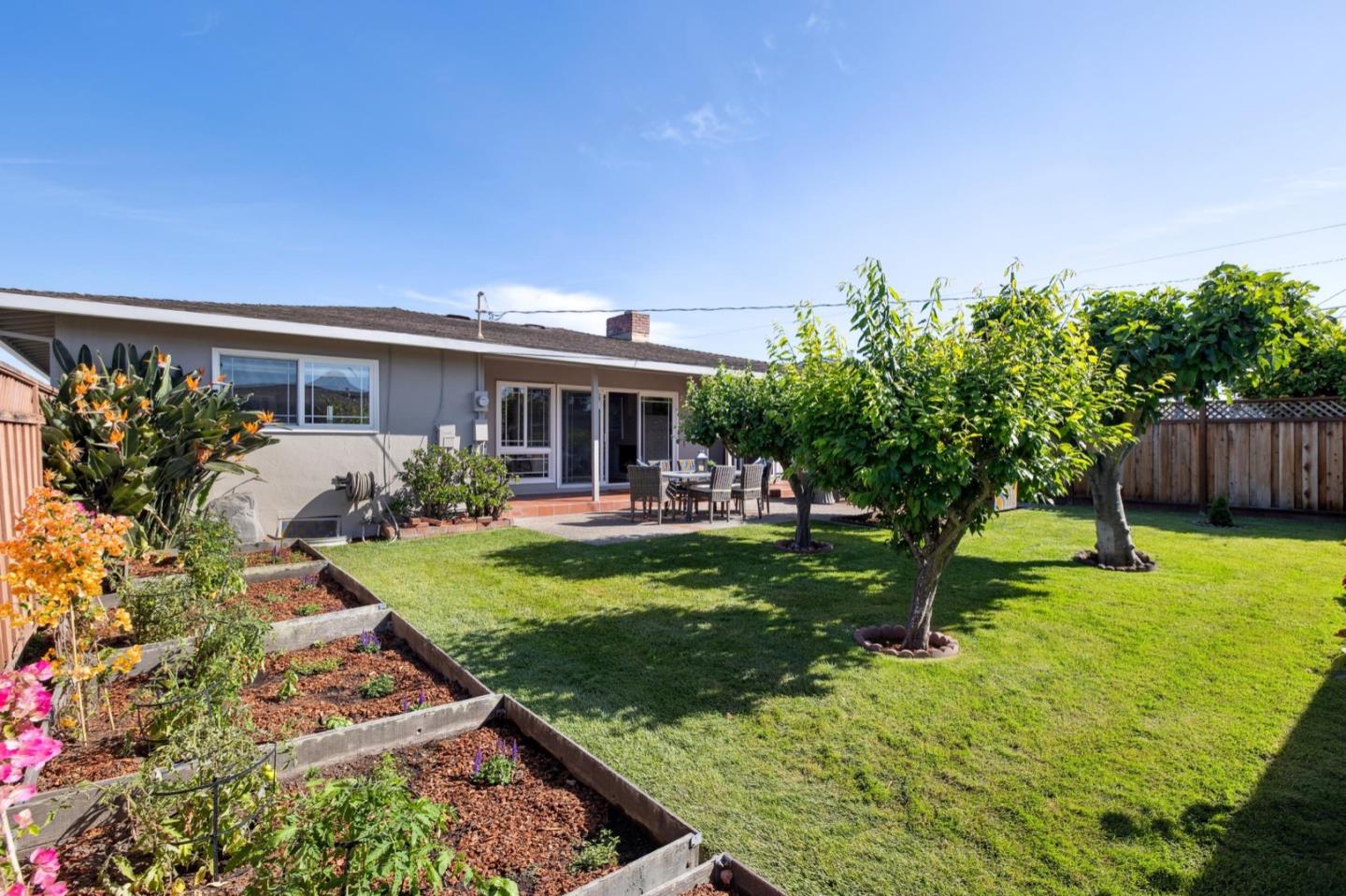 Detail Gallery Image 41 of 71 For 1371 Claudia Ave, San Mateo,  CA 94403 - 3 Beds | 2 Baths
