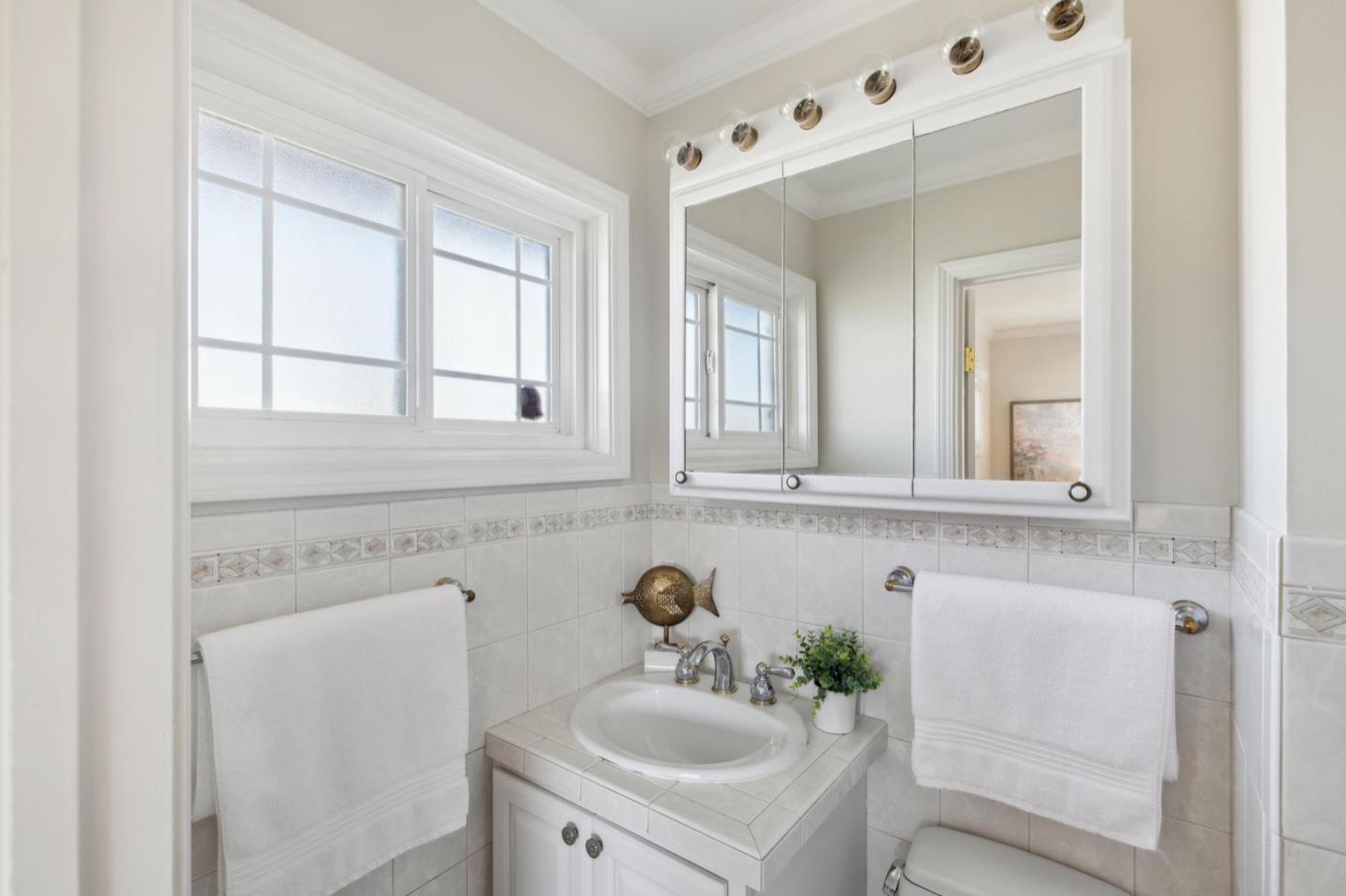 Detail Gallery Image 61 of 71 For 1371 Claudia Ave, San Mateo,  CA 94403 - 3 Beds | 2 Baths
