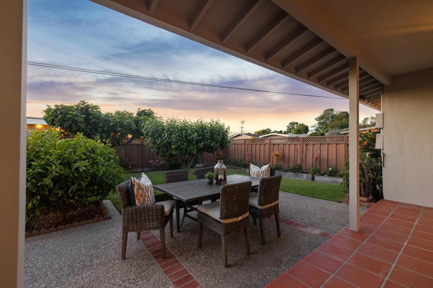 Detail Gallery Image 8 of 71 For 1371 Claudia Ave, San Mateo,  CA 94403 - 3 Beds | 2 Baths