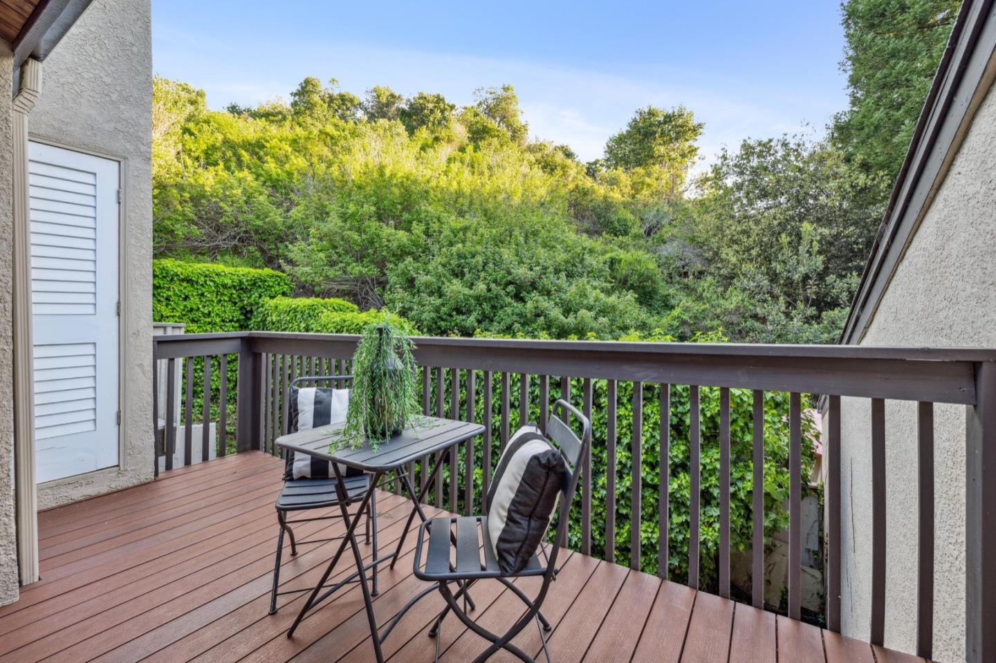 Detail Gallery Image 11 of 84 For 2327 Ticonderoga Dr, San Mateo,  CA 94402 - 2 Beds | 2/1 Baths