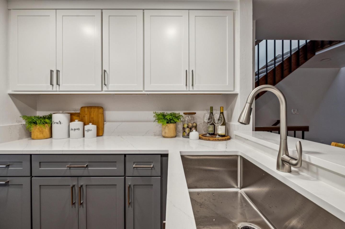 Detail Gallery Image 26 of 84 For 2327 Ticonderoga Dr, San Mateo,  CA 94402 - 2 Beds | 2/1 Baths