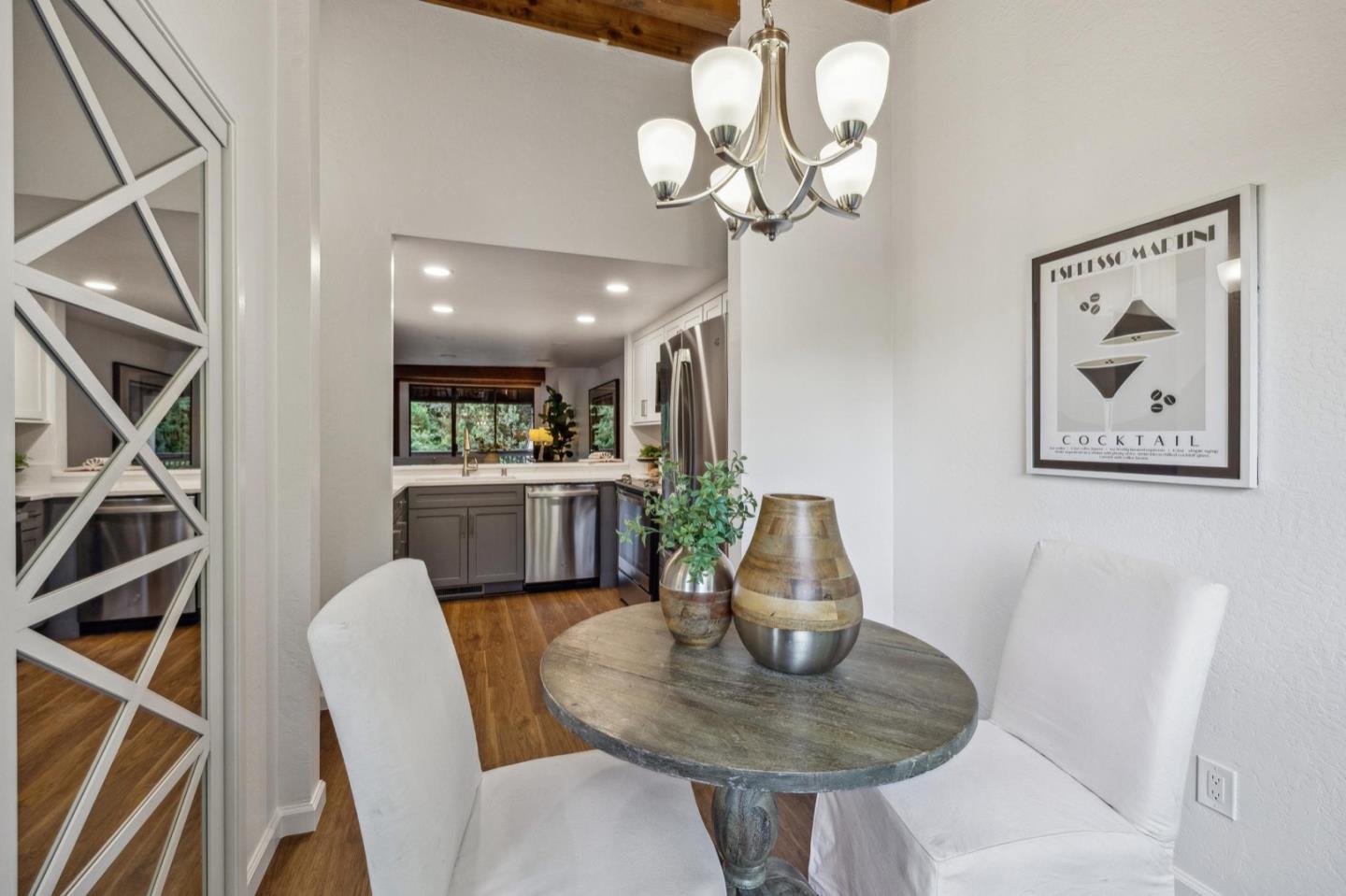Detail Gallery Image 31 of 84 For 2327 Ticonderoga Dr, San Mateo,  CA 94402 - 2 Beds | 2/1 Baths