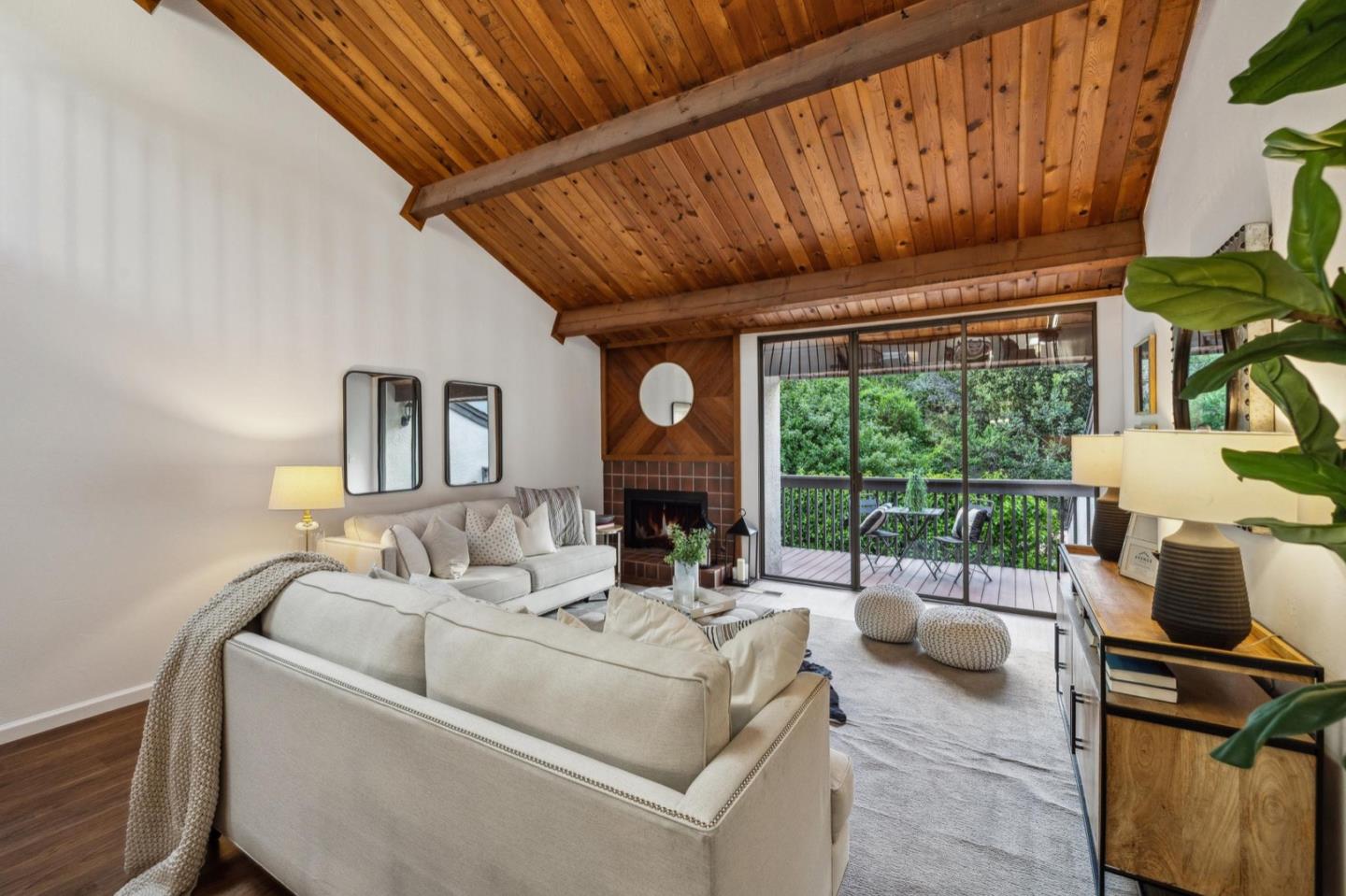 Detail Gallery Image 6 of 84 For 2327 Ticonderoga Dr, San Mateo,  CA 94402 - 2 Beds | 2/1 Baths