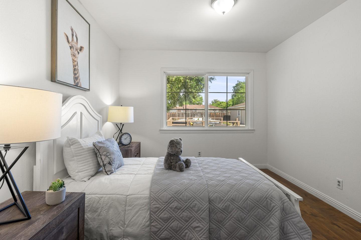 Detail Gallery Image 24 of 46 For 1394 Pauline Dr, Sunnyvale,  CA 94087 - 4 Beds | 2 Baths