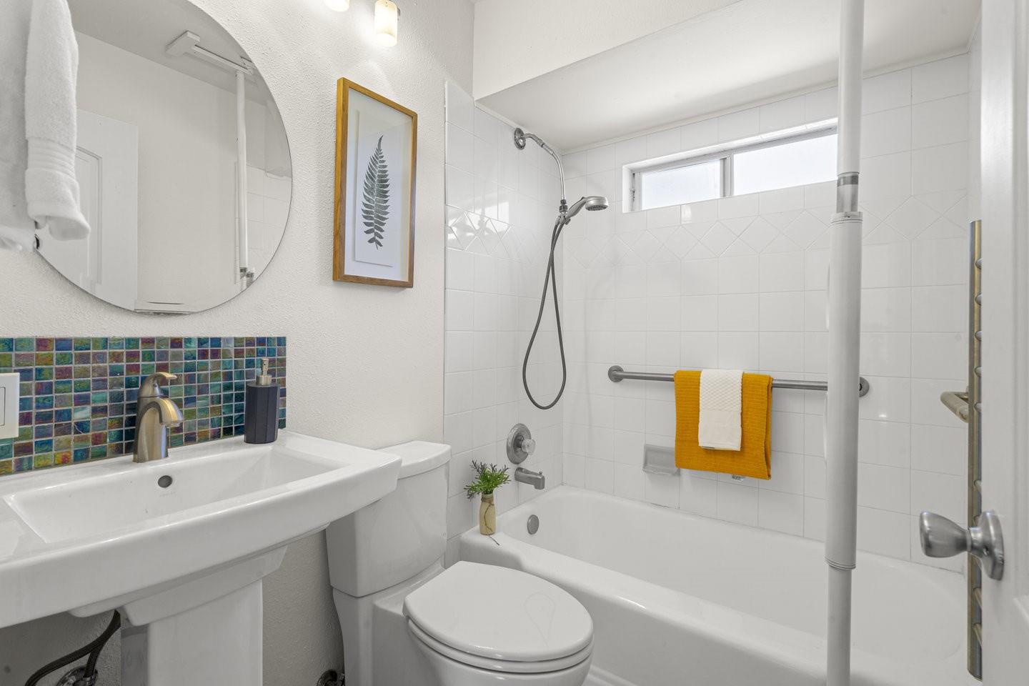 Detail Gallery Image 33 of 46 For 1394 Pauline Dr, Sunnyvale,  CA 94087 - 4 Beds | 2 Baths