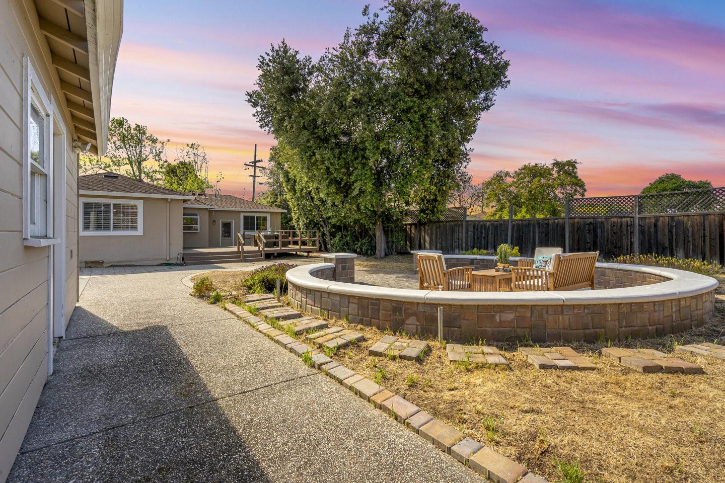 Detail Gallery Image 38 of 46 For 1394 Pauline Dr, Sunnyvale,  CA 94087 - 4 Beds | 2 Baths